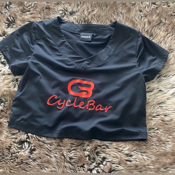Cyclebar Mono B Crop Top Size Small, Black. Dri Fit. - Picture 1 of 4
